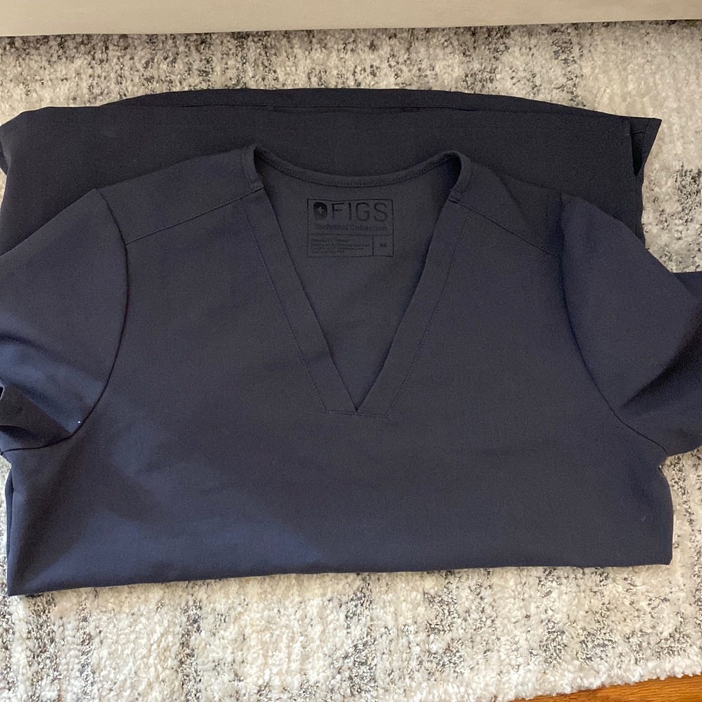 Gray figs: Three-pocket top size XS